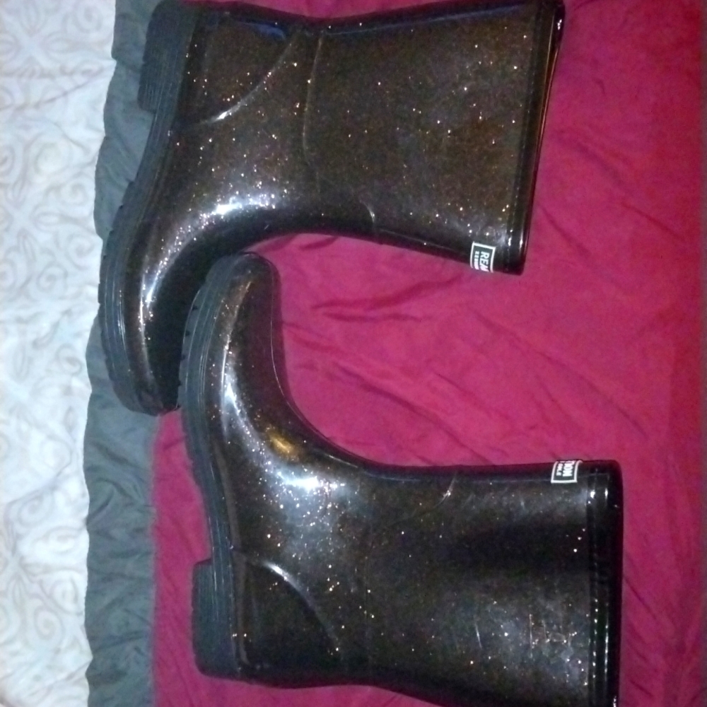 Rain boots